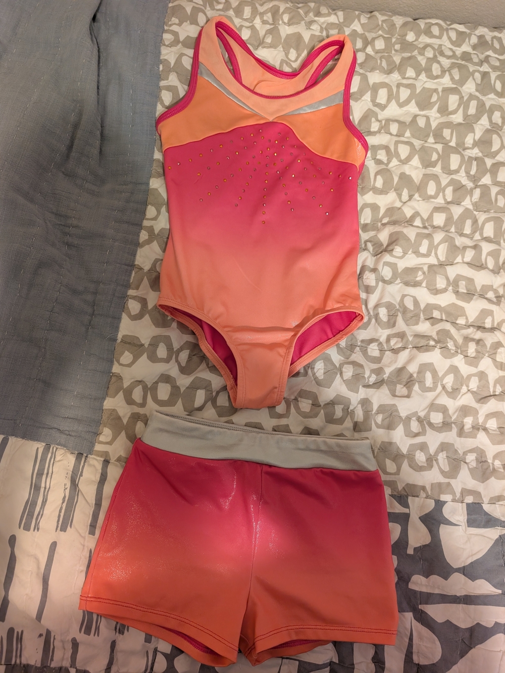 Girls' Gradient Pink-Orange Tank Leotard and Shorts Set